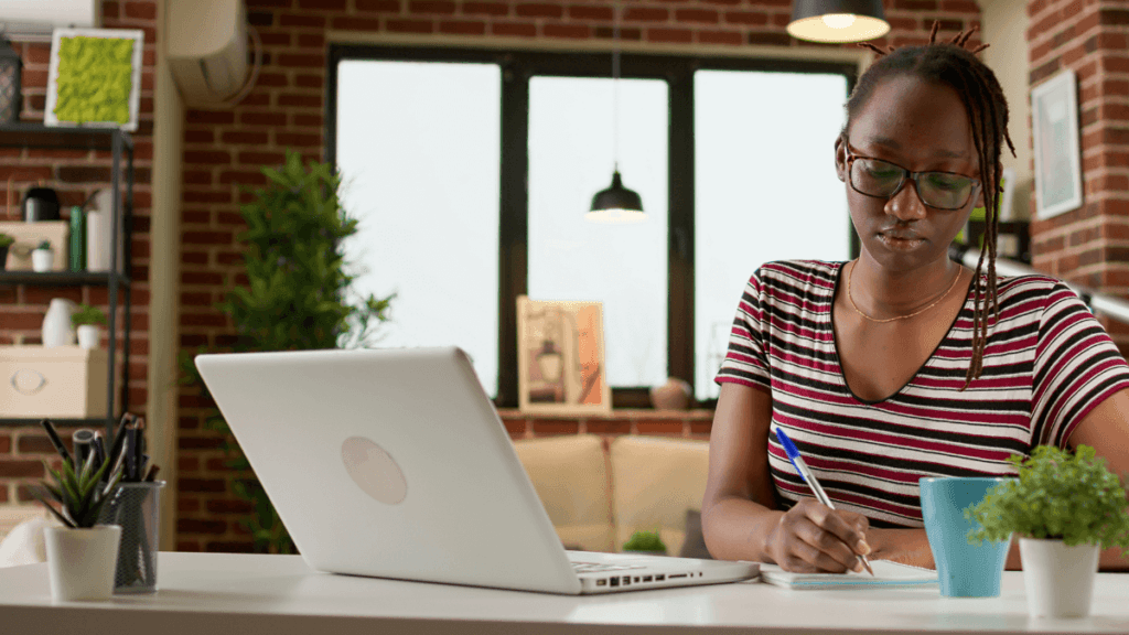 Ways to make money online in South Africa without experience